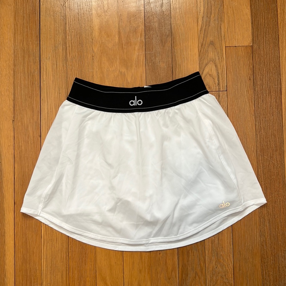 Alo yoga skirt